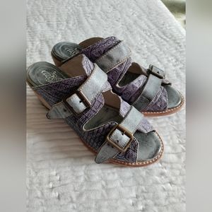 Freebird Purple Croco sandal